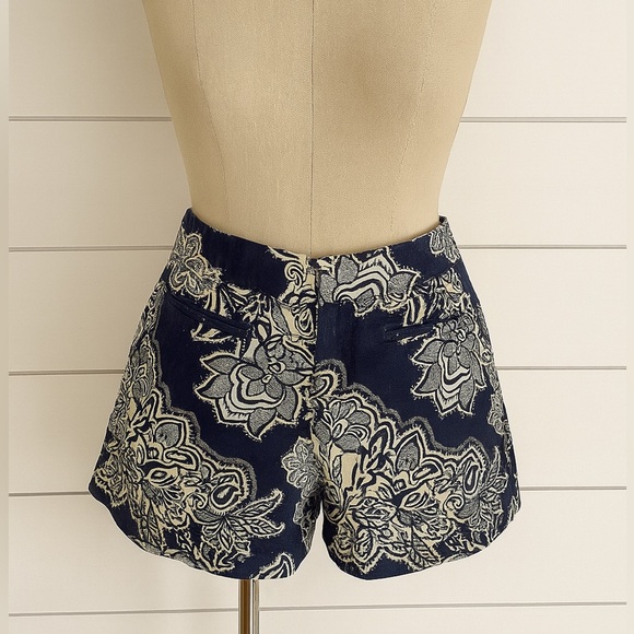 GAP Pants - GAP Navy and White Floral Shorts, Size 4
